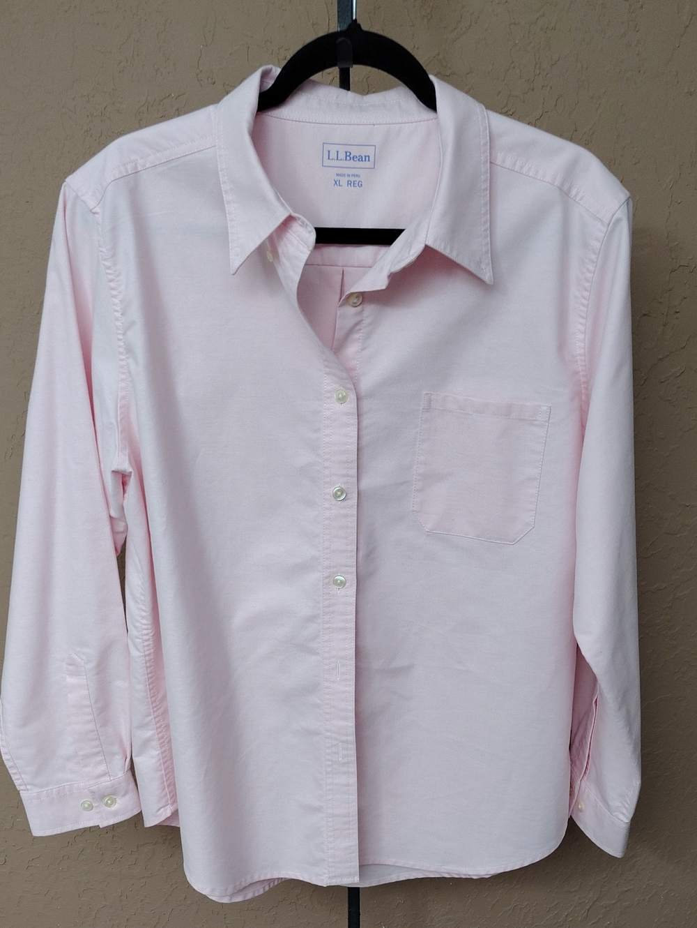 L.L. Bean Men’s Button-Down Shirt Pink 100% Cotton Size XL